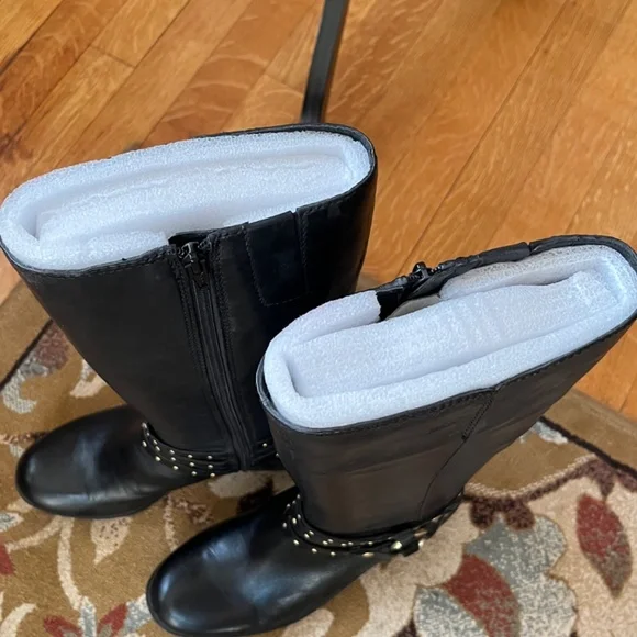 Nine West Leather Boots with gold accents - Picture 6 of 8